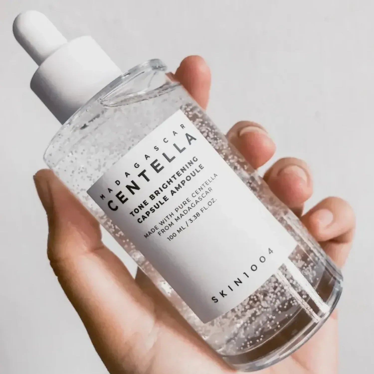 SKIN1004 – Madagascar Centella Tone Brightening Capsule Ampoule.
